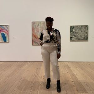 Meet your Posher, Araya